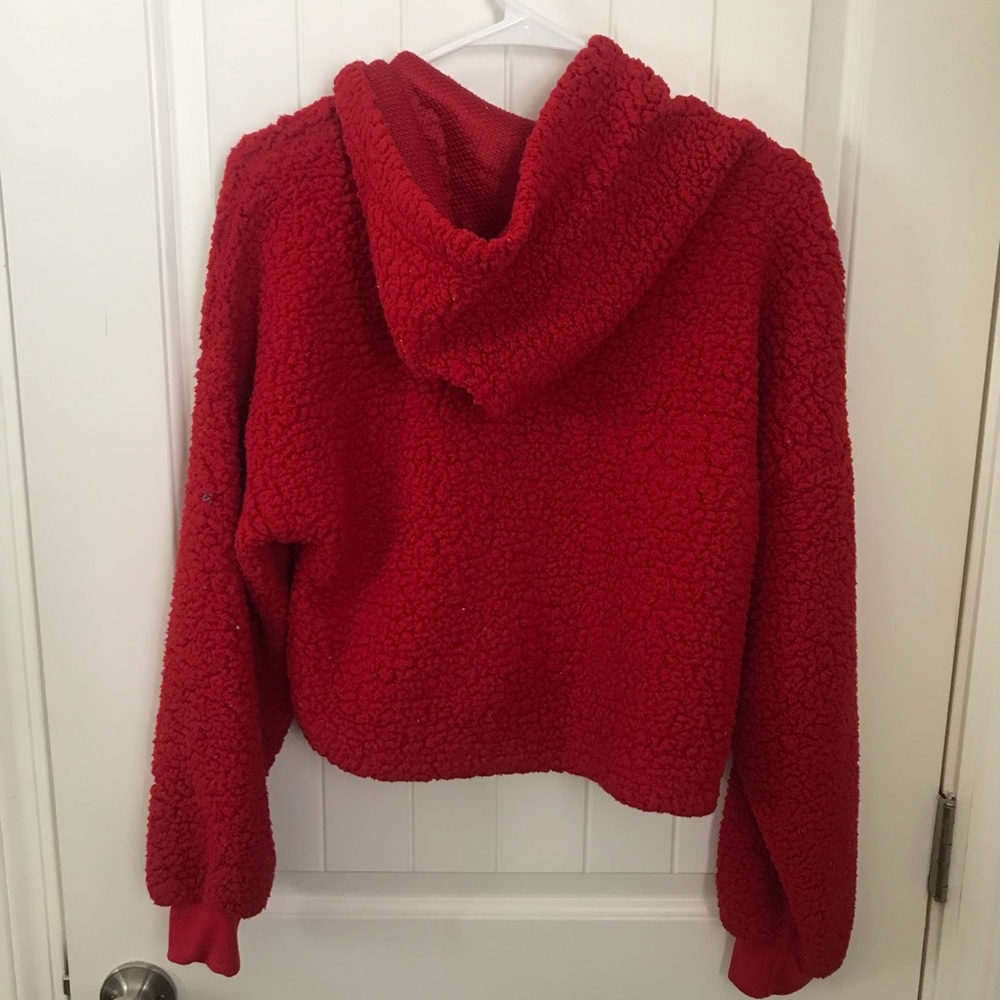 Pullover Crop Top - Picture 2 of 3